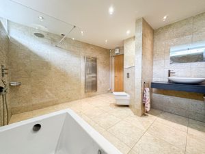 Photo 43- click for photo gallery